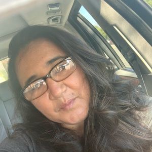 Meet your Posher, Dionna